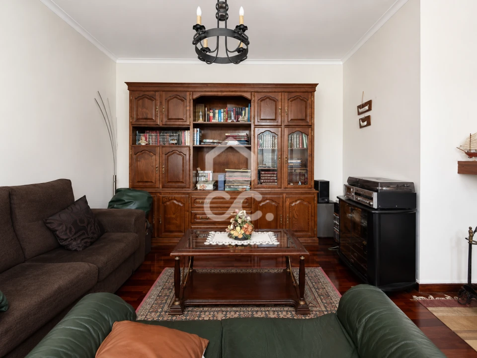 Apartamento T2 para Venda em Custoias Foto 4