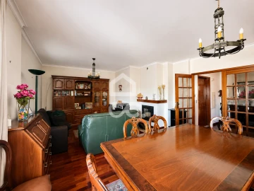 Apartamento T2 para Venda em Custoias