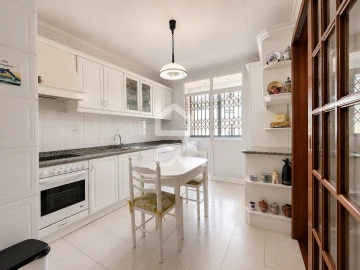 Apartamento T2 para Venda em Custoias