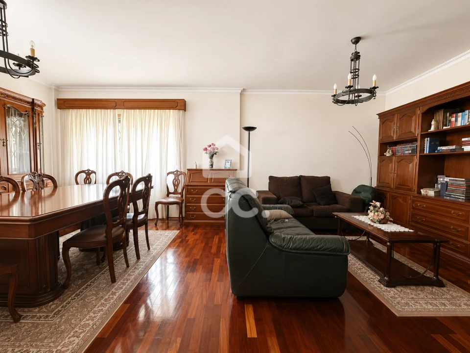 Apartamento T2 para Venda em Custoias Foto 1