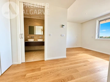 Apartamento T2 para Venda em Faro (Sé e São Pedro)