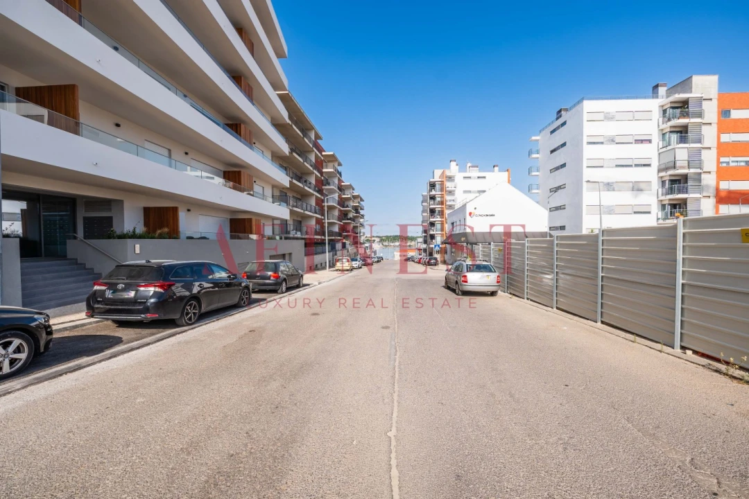 Apartamento T2 para Arrendamento em Seixal, Arrentela e Aldeia de Paio Pires Foto 48