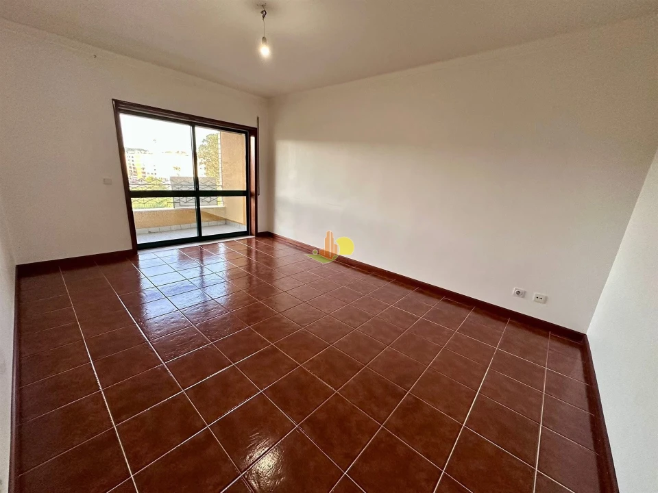 Apartamento T2 para Venda em Buarcos Foto 13