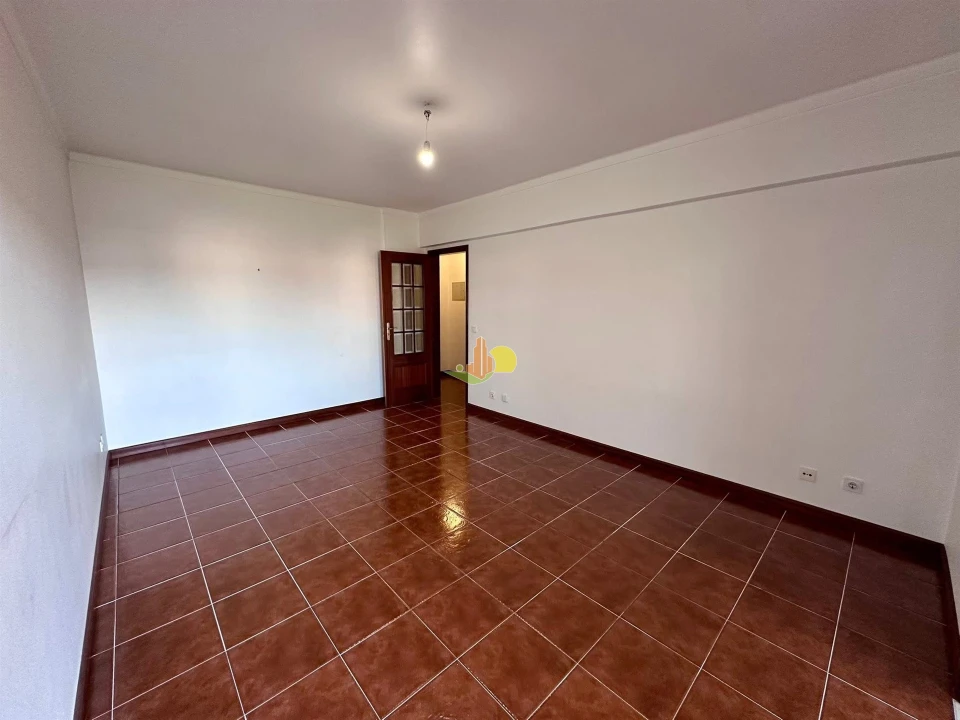 Apartamento T2 para Venda em Buarcos Foto 12