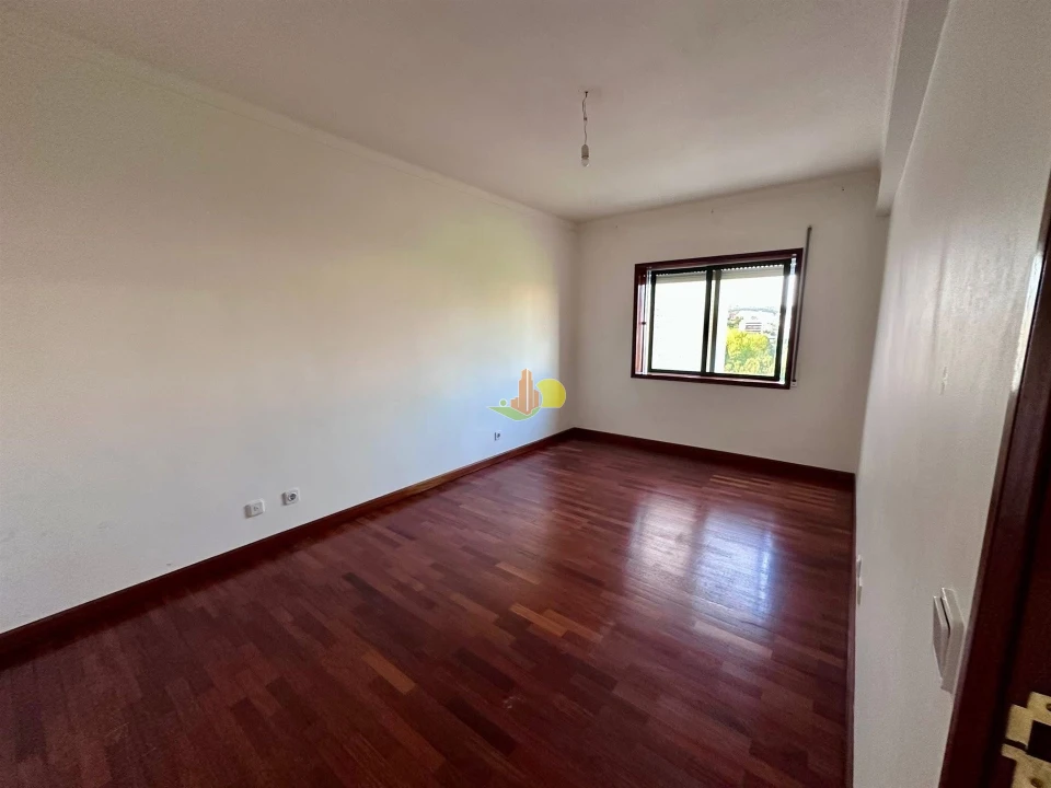 Apartamento T2 para Venda em Buarcos Foto 23