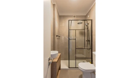 Apartamento T1 para Venda em Campanhã