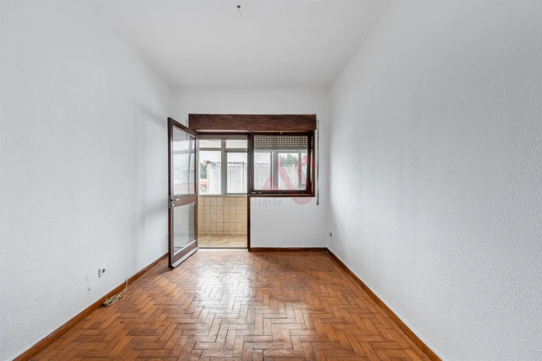 Apartamento T2 para Venda em Campanhã Foto 1