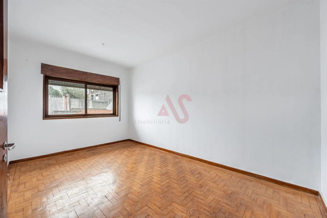 Apartamento T2 para Venda em Campanhã Foto 11