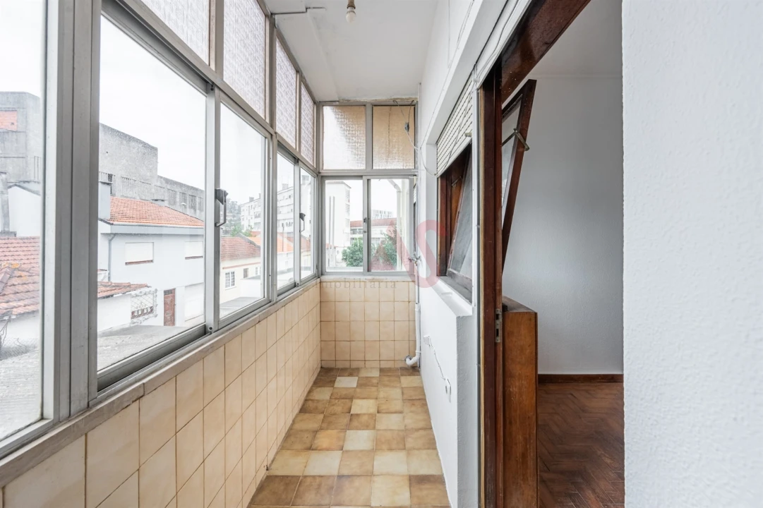 Apartamento T2 para Venda em Campanhã Foto 7