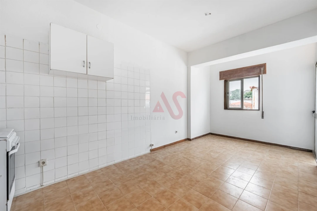 Apartamento T2 para Venda em Campanhã Foto 14