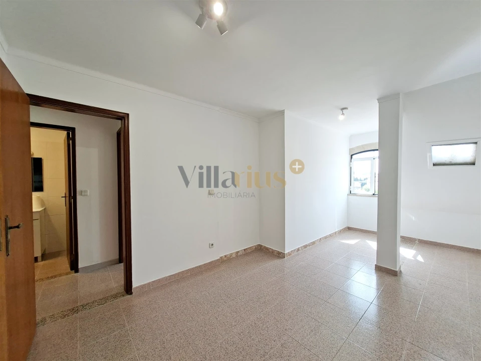 Apartamento T3 para Venda em São João Baptista e Santa Maria dos Olivais Foto 31