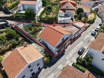 Moradia T5 para Venda em Sazes da Beira