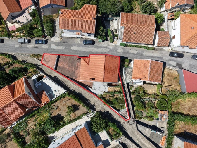 Moradia T5 para Venda em Sazes da Beira Foto 3