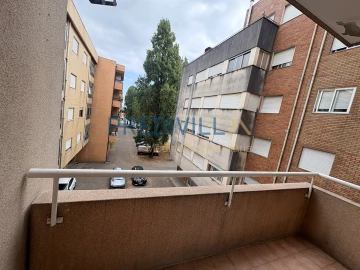 Apartamento T3 para Venda em Castêlo da Maia