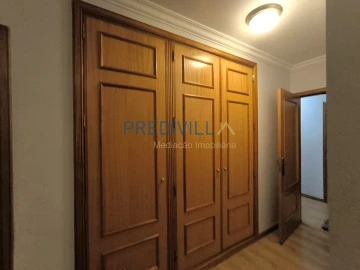 Apartamento T3 para Venda em Castêlo da Maia