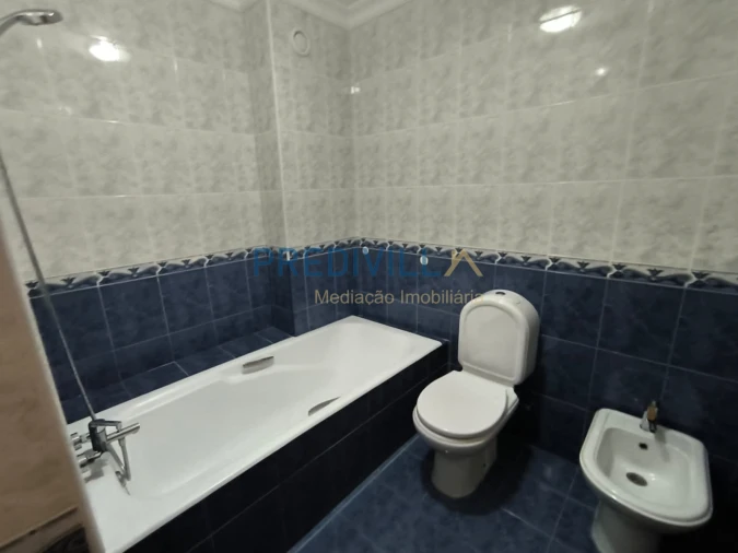 Apartamento T3 para Venda em Castêlo da Maia Foto 15