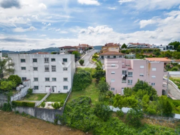 Terreno para Venda em Vila Verde e Barbudo