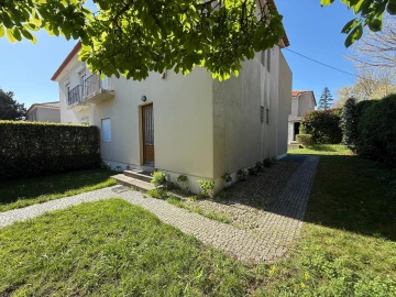 Moradia T3 para Venda em Lordelo do Ouro e Massarelos