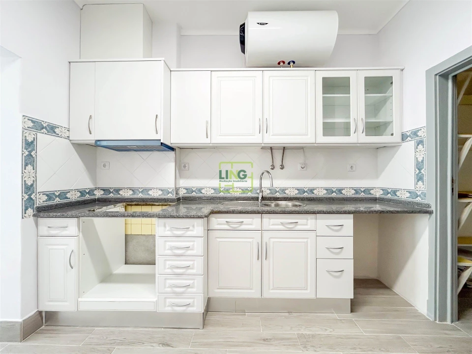 Apartamento T4 para Arrendamento em Castelo Branco Foto 45