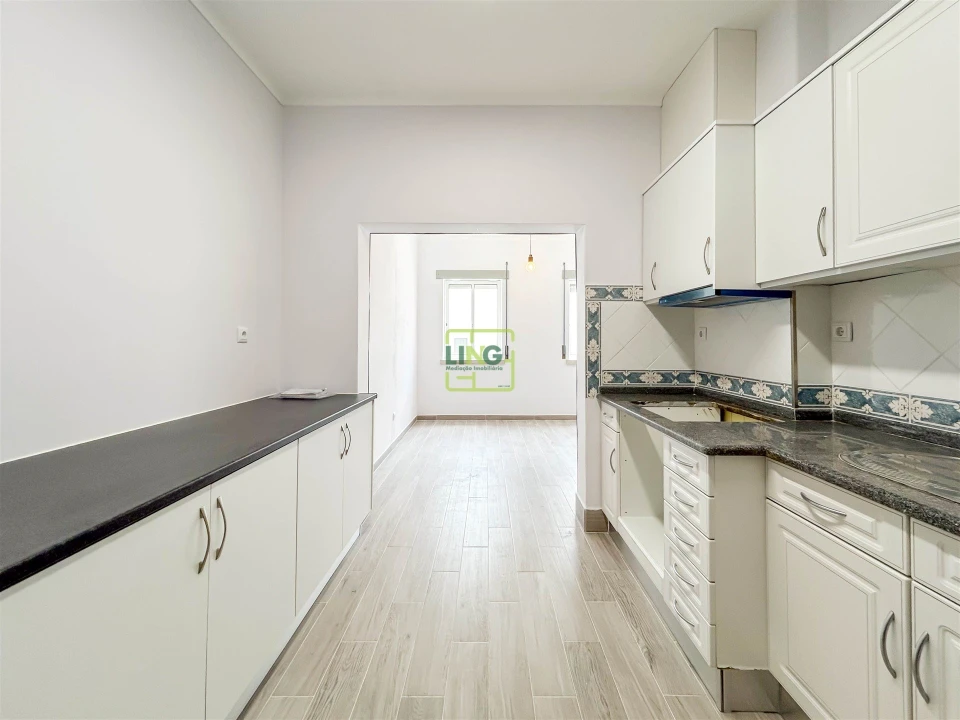 Apartamento T4 para Arrendamento em Castelo Branco Foto 44