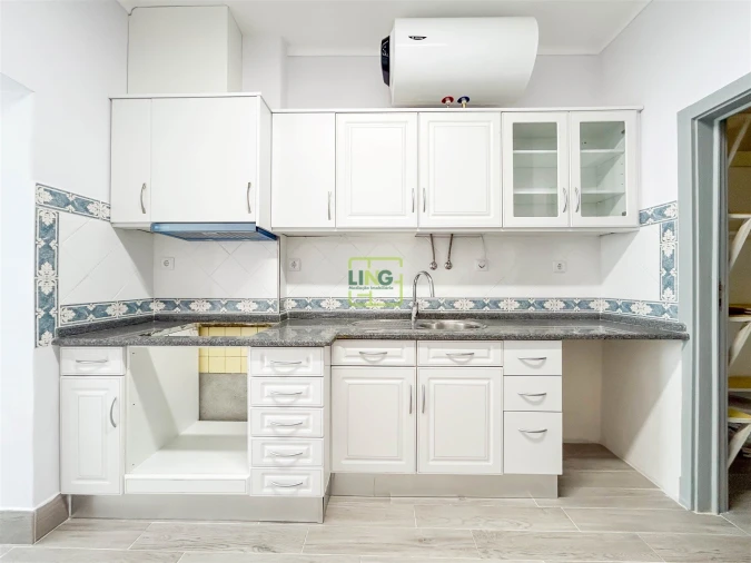 Apartamento T4 para Arrendamento em Castelo Branco Foto 45