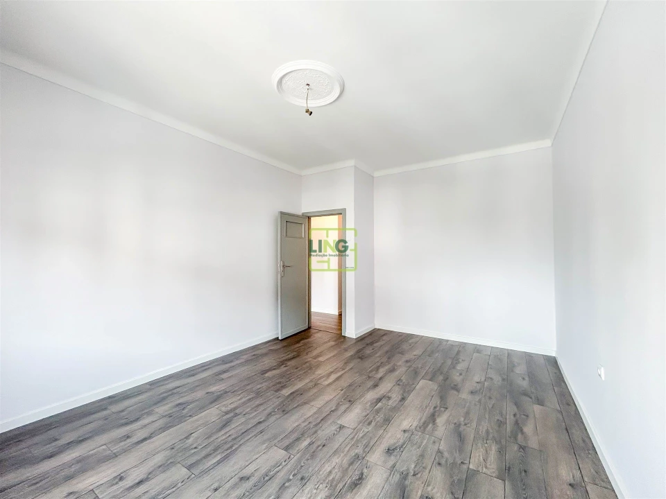Apartamento T4 para Arrendamento em Castelo Branco Foto 30
