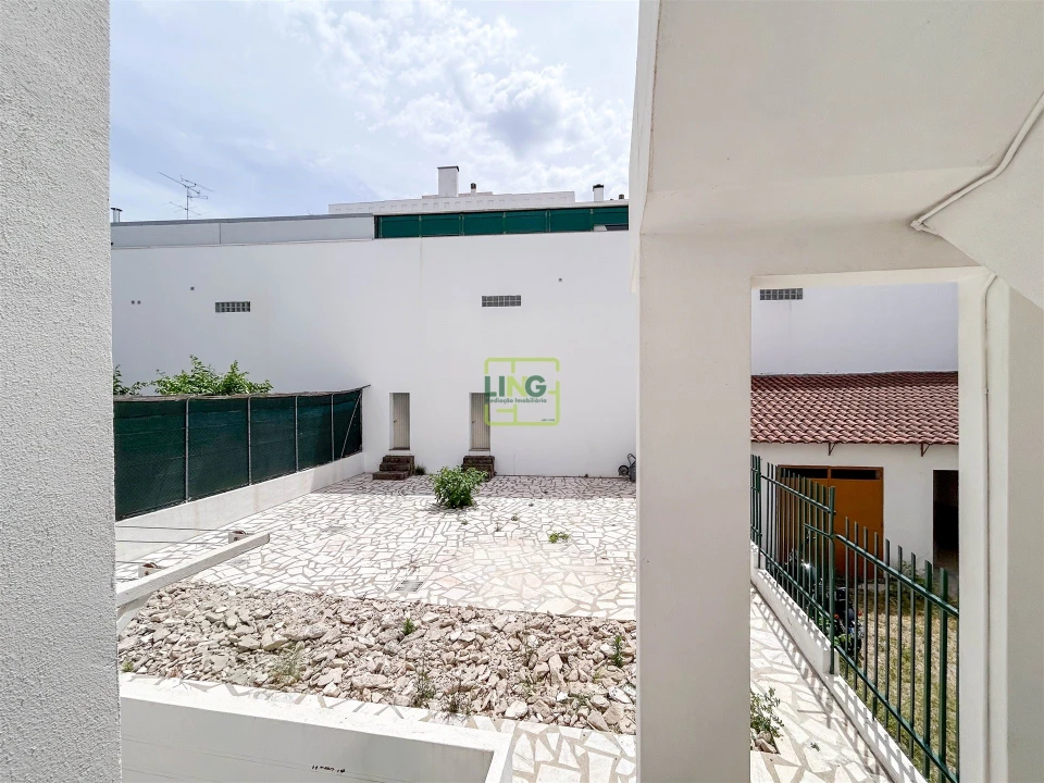 Apartamento T4 para Arrendamento em Castelo Branco Foto 57