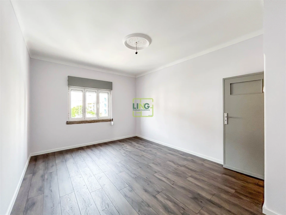 Apartamento T4 para Arrendamento em Castelo Branco Foto 29