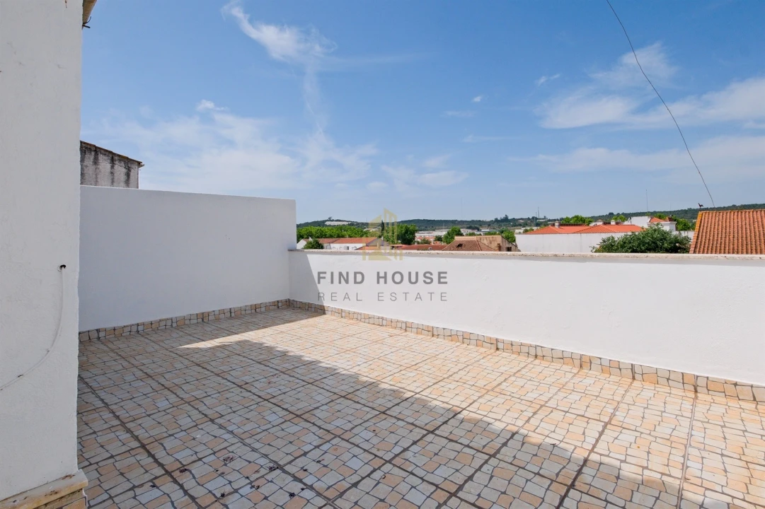 Apartamento T3 para Venda em Nossa Senhora da Conceição e São Bartolomeu Foto 1