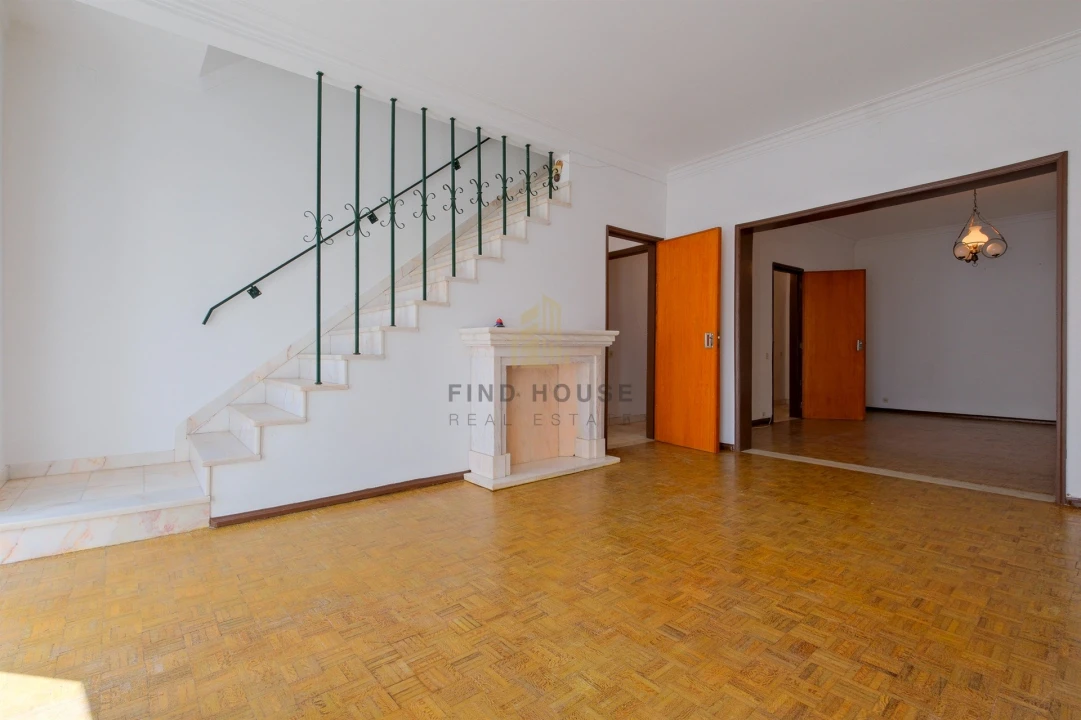 Apartamento T3 para Venda em Nossa Senhora da Conceição e São Bartolomeu Foto 2