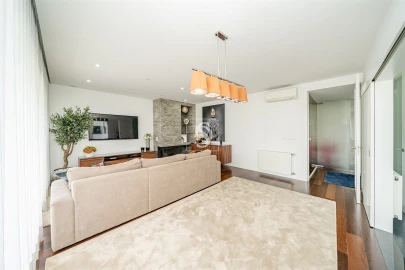 Apartamento T3 para Arrendamento em Barcelinhos