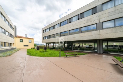 Apartamento T3 para Arrendamento em Barcelinhos