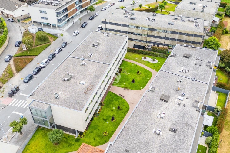 Apartamento T3 para Arrendamento em Barcelinhos Foto 53