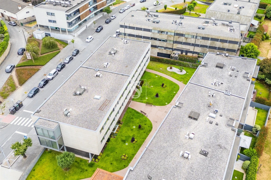 Apartamento T3 para Arrendamento em Barcelinhos Foto 53