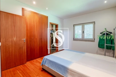 Moradia T4 para Venda em Santo Tirso, Couto (Santa Cristina e São Miguel) e Burgães