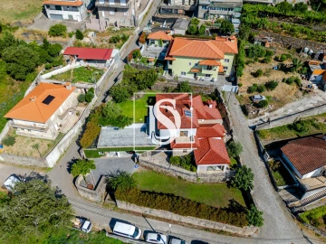 Moradia T4 para Venda em Santo Tirso, Couto (Santa Cristina e São Miguel) e Burgães