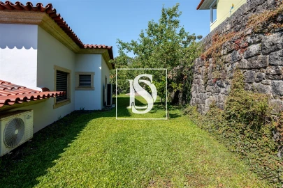 Moradia T4 para Venda em Santo Tirso, Couto (Santa Cristina e São Miguel) e Burgães