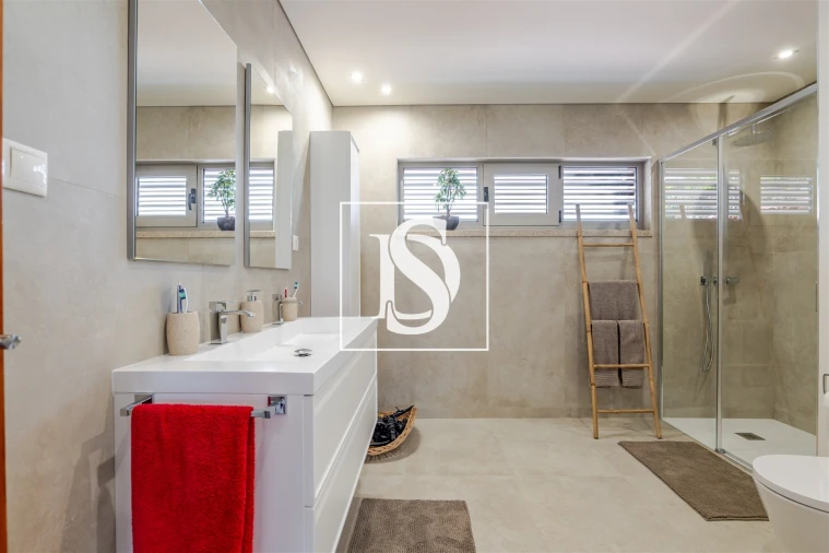 Moradia T4 para Venda em Santo Tirso, Couto (Santa Cristina e São Miguel) e Burgães Foto 45