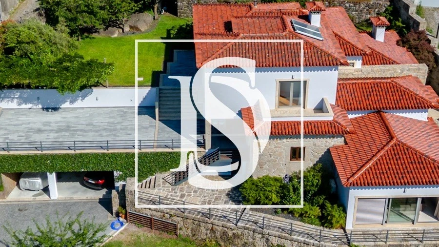 Moradia T4 para Venda em Santo Tirso, Couto (Santa Cristina e São Miguel) e Burgães