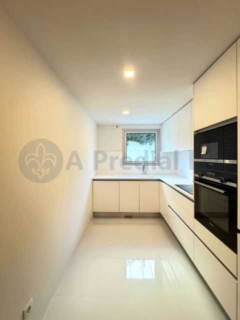 Moradia T4 para Venda em Aldoar, Foz do Douro e Nevogilde