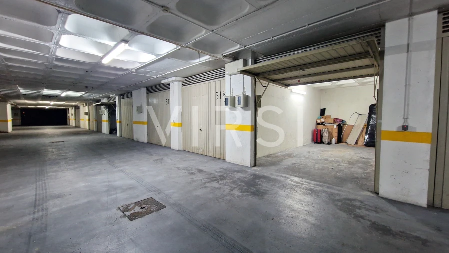 Garagem para Arrendamento em Sé Nova, Santa Cruz, Almedina e São Bartolomeu Foto 3