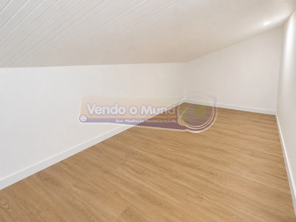 Moradia T3 para Venda em Salvaterra de Magos e Foros de Salvaterra Foto 14