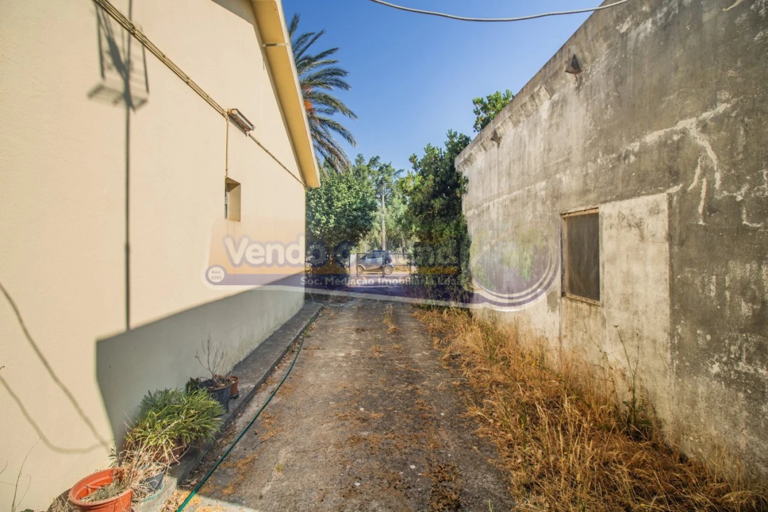 Moradia T2 para Venda em Salvaterra de Magos e Foros de Salvaterra Foto 11