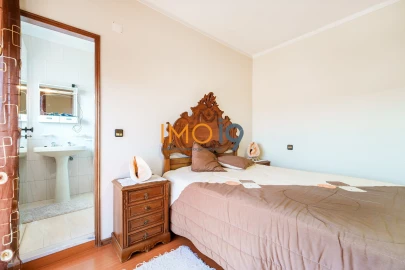 Apartamento T3 para Venda em Fatima