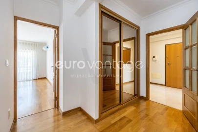 Apartamento T3 para Venda em Leiria, Pousos, Barreira e Cortes