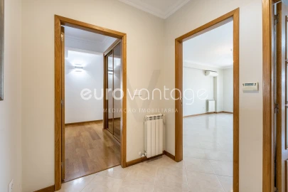 Apartamento T3 para Venda em Leiria, Pousos, Barreira e Cortes