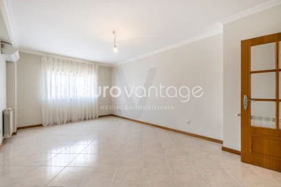 Apartamento T3 para Venda em Leiria, Pousos, Barreira e Cortes