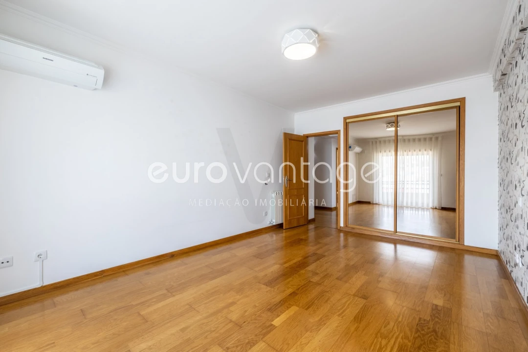 Apartamento T3 para Venda em Leiria, Pousos, Barreira e Cortes Foto 18