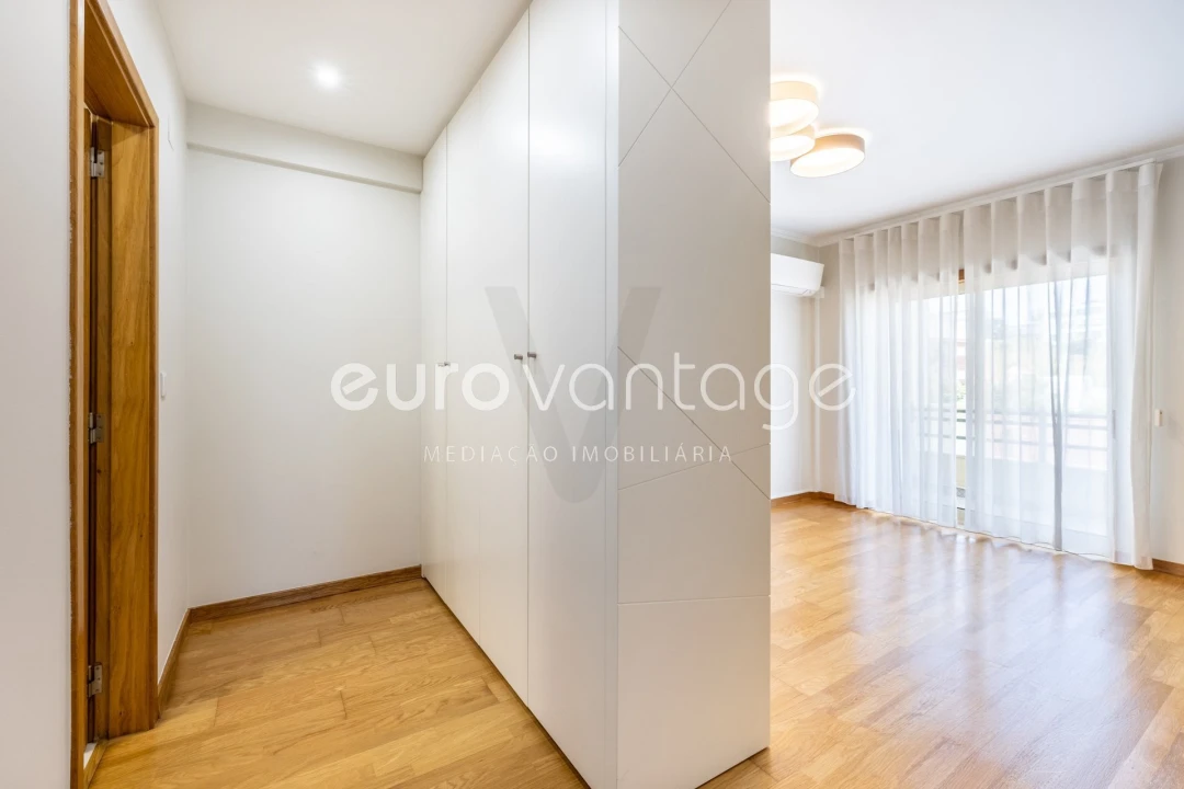 Apartamento T3 para Venda em Leiria, Pousos, Barreira e Cortes Foto 1