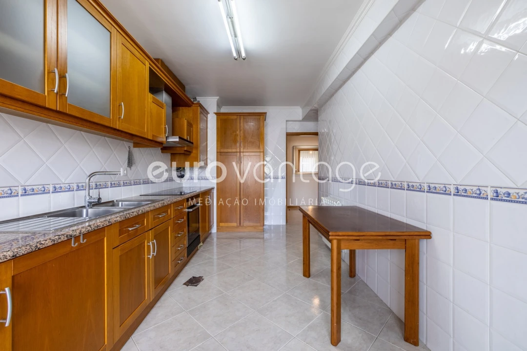 Apartamento T3 para Venda em Leiria, Pousos, Barreira e Cortes Foto 8